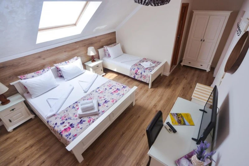 Crișan Szállás | Motel (K1336-14) A kép szerzői jogvédelem alatt állhat. Javasolt a kapcsolatfelvétel a jog tulajdonossal.