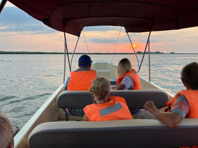 Crișan Szállás | Motel (K1336-52) A kép szerzői jogvédelem alatt állhat. Javasolt a kapcsolatfelvétel a jog tulajdonossal.