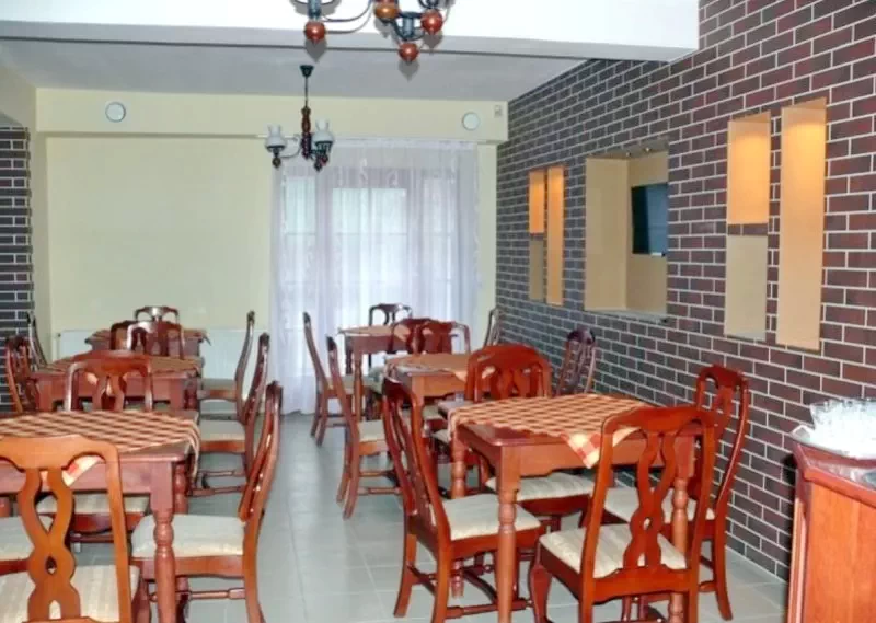 Lupeni Cazare | Motel (K0355-4) Imaginea poate fi supusă drepturilor de autor. Se recomandă contactarea titularului drepturilor.