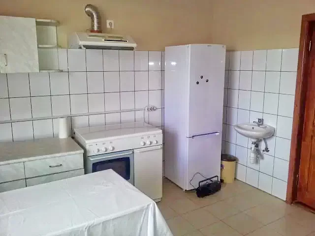 Lupeni Cazare | Motel (K0355-6) Imaginea poate fi supusă drepturilor de autor. Se recomandă contactarea titularului drepturilor.