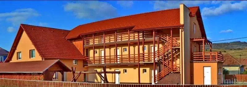 Farkaslaka Szállás | Motel (K0355-16) A kép szerzői jogvédelem alatt állhat. Javasolt a kapcsolatfelvétel a jog tulajdonossal.