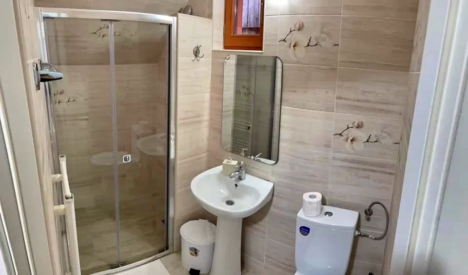 Lupeni Cazare | Motel (K1212-11) Imaginea poate fi supusă drepturilor de autor. Se recomandă contactarea titularului drepturilor.