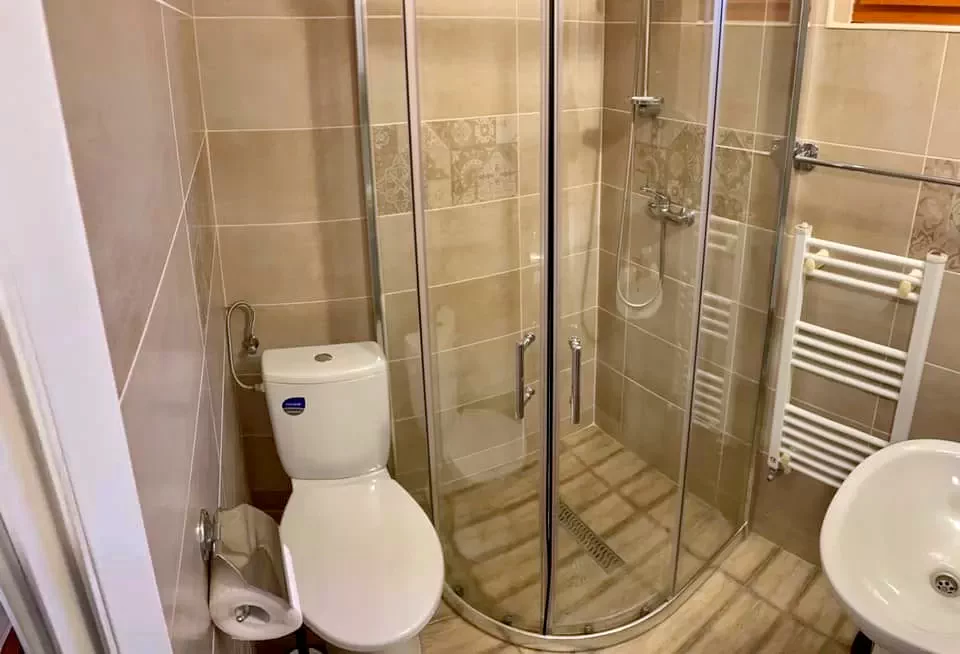 Farkaslaka Szállás | Motel (K1212-13) A kép szerzői jogvédelem alatt állhat. Javasolt a kapcsolatfelvétel a jog tulajdonossal.