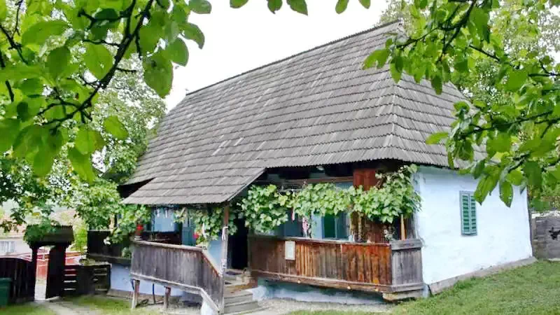 Lupeni Cazare | Motel (K1212-23) Imaginea poate fi supusă drepturilor de autor. Se recomandă contactarea titularului drepturilor.