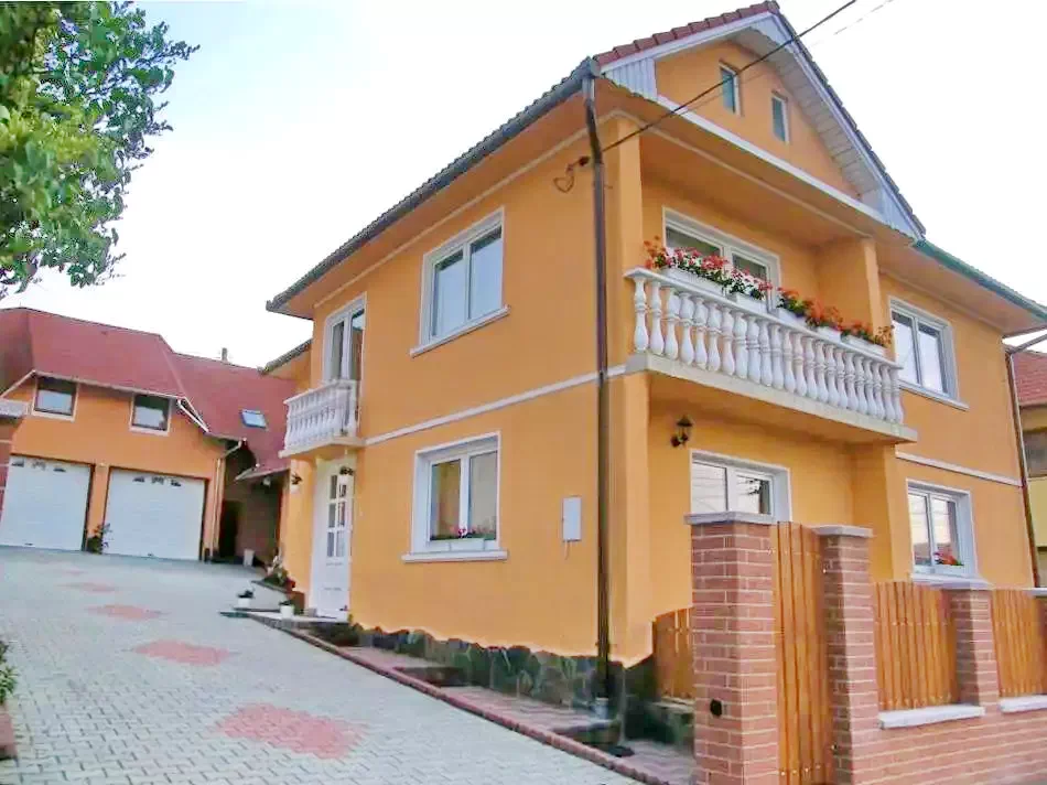 Farkaslaka Szállás | Motel (K1212-27) A kép szerzői jogvédelem alatt állhat. Javasolt a kapcsolatfelvétel a jog tulajdonossal.