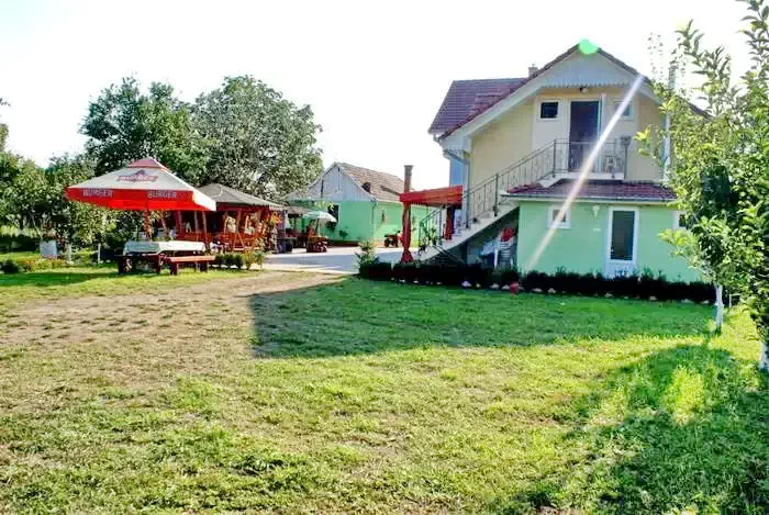 Aiud Cazare | Motel (K1153-22) Imaginea poate fi supusă drepturilor de autor. Se recomandă contactarea titularului drepturilor.