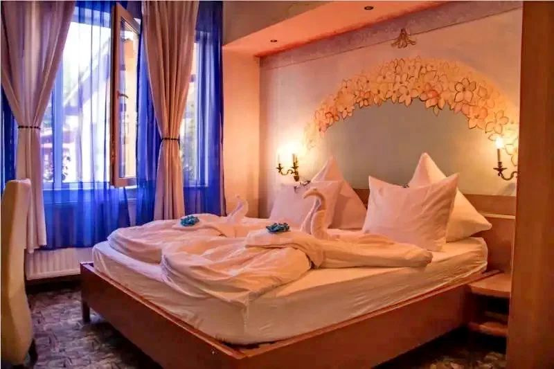 Alba Iulia Cazare | Motel (K1184-27) Imaginea poate fi supusă drepturilor de autor. Se recomandă contactarea titularului drepturilor.