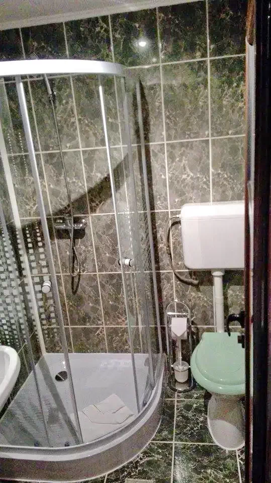 Gyulafehérvár Szállás | Motel (K1184-31) A kép szerzői jogvédelem alatt állhat. Javasolt a kapcsolatfelvétel a jog tulajdonossal.