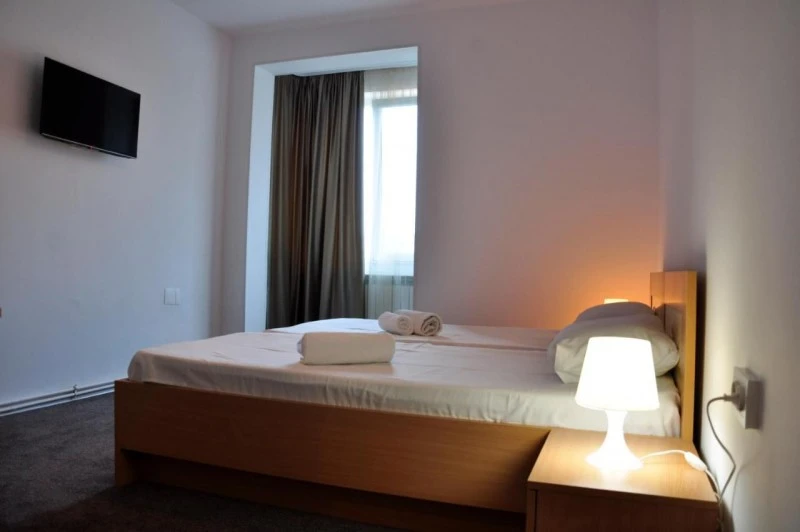 Orsova Szállás | Turisztikai panzió (K1555-28) A kép szerzői jogvédelem alatt állhat. Javasolt a kapcsolatfelvétel a jog tulajdonossal.