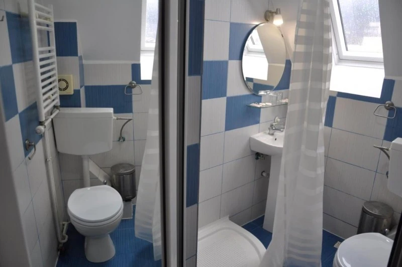 Orșova Cazare | Pensiune turistică (K1555-36) Imaginea poate fi supusă drepturilor de autor. Se recomandă contactarea titularului drepturilor.