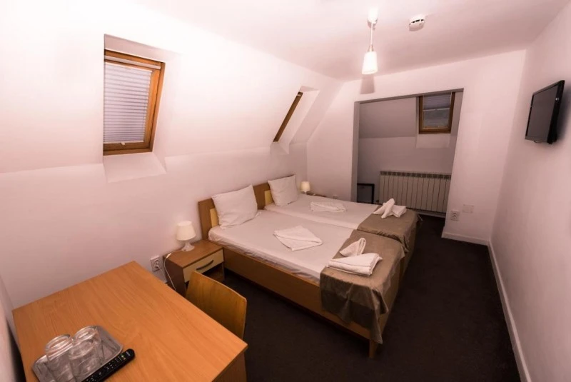 Orsova Szállás | Turisztikai panzió (K1555-42) A kép szerzői jogvédelem alatt állhat. Javasolt a kapcsolatfelvétel a jog tulajdonossal.