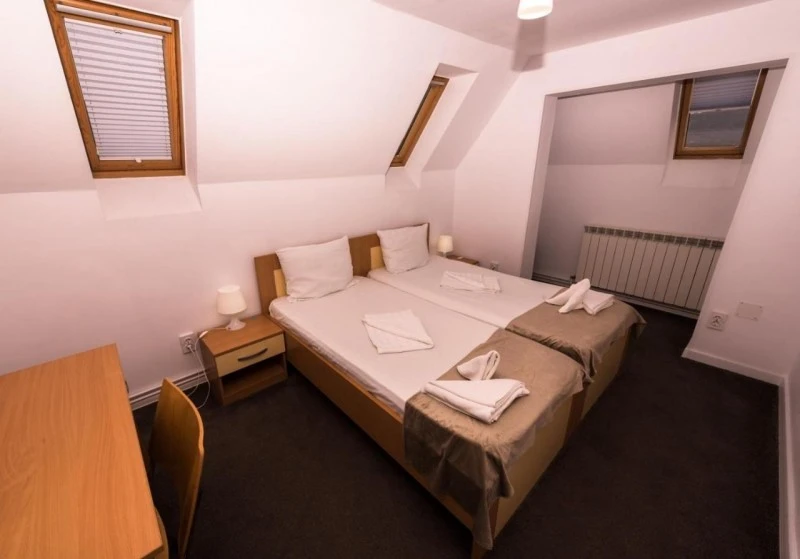 Orșova Cazare | Pensiune turistică (K1555-45) Imaginea poate fi supusă drepturilor de autor. Se recomandă contactarea titularului drepturilor.