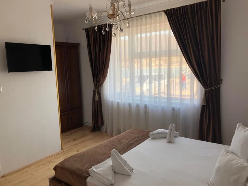 Orșova Cazare | Motel (K1556-14) Imaginea poate fi supusă drepturilor de autor. Se recomandă contactarea titularului drepturilor.