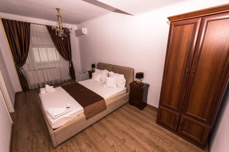 Orșova Cazare | Motel (K1556-16) Imaginea poate fi supusă drepturilor de autor. Se recomandă contactarea titularului drepturilor.