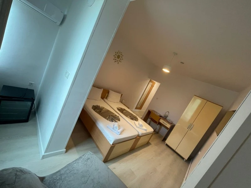 Orșova Cazare | Motel (K1556-22) Imaginea poate fi supusă drepturilor de autor. Se recomandă contactarea titularului drepturilor.