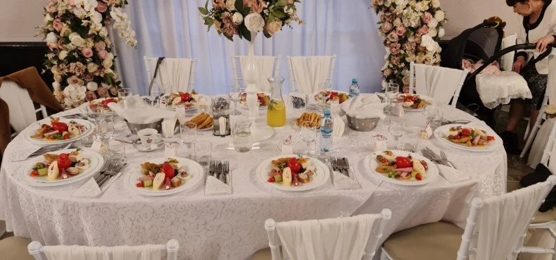 Vajdahunyad Szállás | Turisztikai panzió (K0278-5) A kép szerzői jogvédelem alatt állhat. Javasolt a kapcsolatfelvétel a jog tulajdonossal.