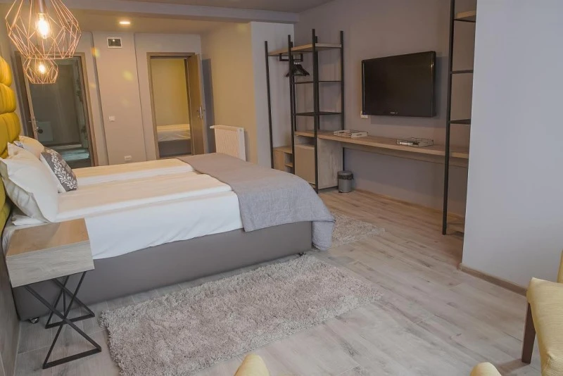 Hunedoara Cazare | Pensiune turistică (K0278-19) Imaginea poate fi supusă drepturilor de autor. Se recomandă contactarea titularului drepturilor.