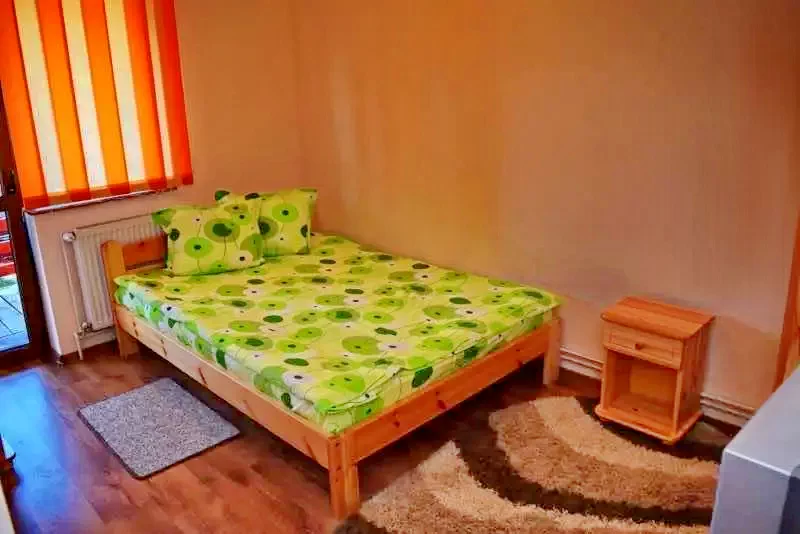 Beliș Cazare | Pensiune (K1011-8) Imaginea poate fi supusă drepturilor de autor. Se recomandă contactarea titularului drepturilor.