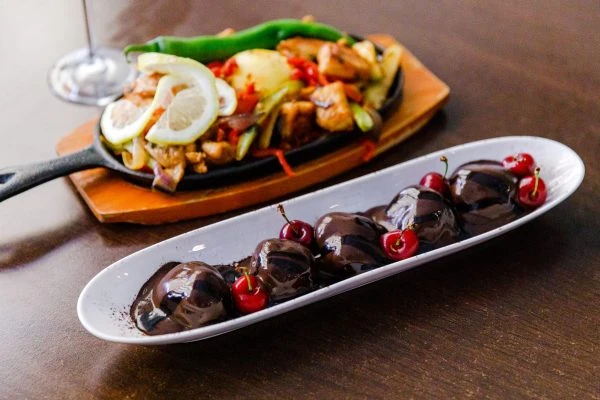 Dubova Cazare | Motel (K1560-4) Imaginea poate fi supusă drepturilor de autor. Se recomandă contactarea titularului drepturilor.