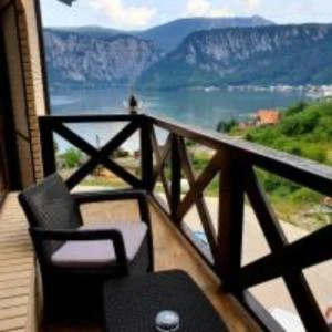 Dubova Cazare | Pensiune (K1560-18) Imaginea poate fi supusă drepturilor de autor. Se recomandă contactarea titularului drepturilor.