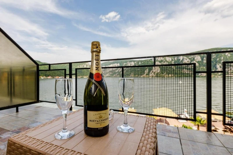 Dunatölgyes Szállás | Motel (K1560-28) A kép szerzői jogvédelem alatt állhat. Javasolt a kapcsolatfelvétel a jog tulajdonossal.