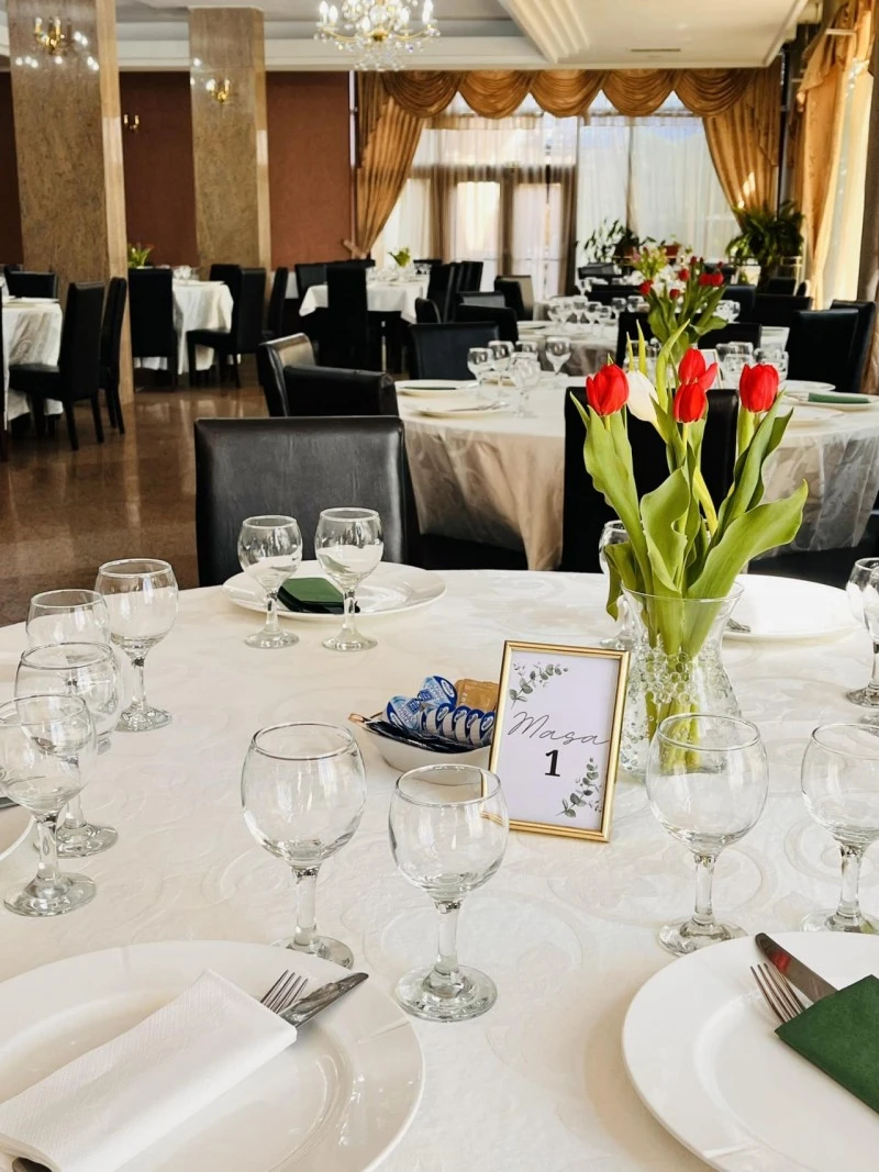 Drobeta-Turnu Severin Cazare | Pensiune turistică (K0572-5) Imaginea poate fi supusă drepturilor de autor. Se recomandă contactarea titularului drepturilor.