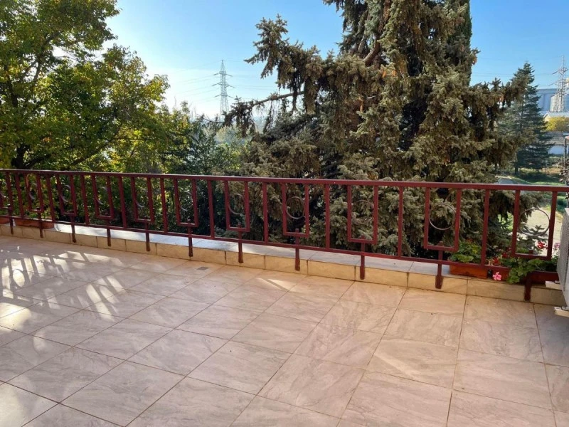 Drobeta-Turnu Severin Cazare | Pensiune turistică (K0572-19) Imaginea poate fi supusă drepturilor de autor. Se recomandă contactarea titularului drepturilor.