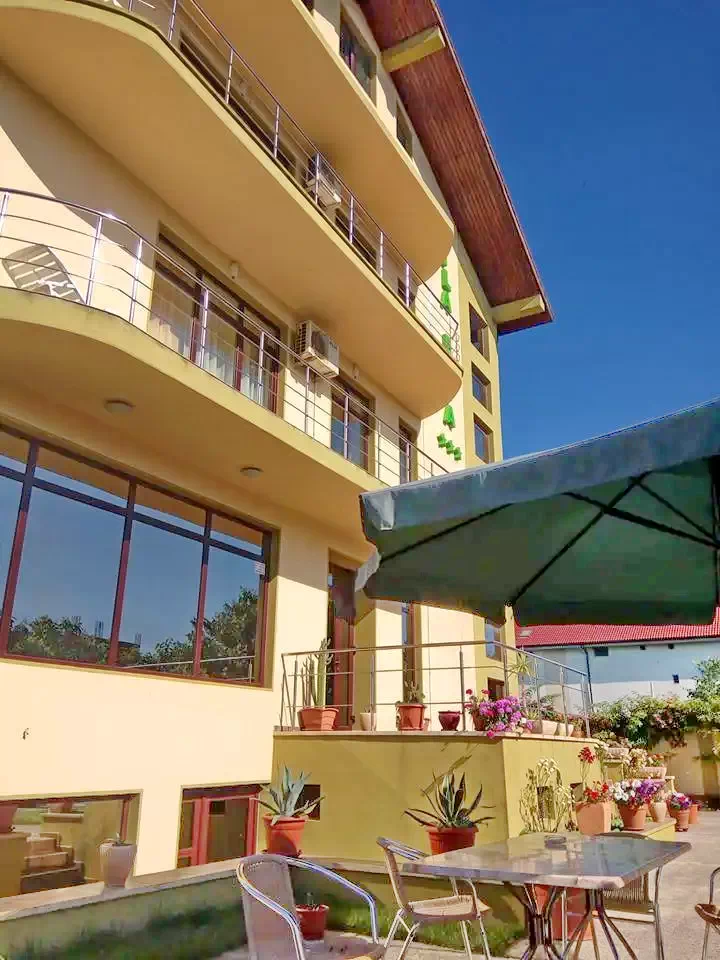 Eforie Sud Cazare | Camping / Popas turistic (K1310-1) Imaginea poate fi supusă drepturilor de autor. Se recomandă contactarea titularului drepturilor.