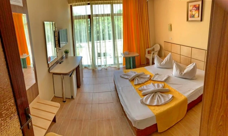 Eforie Sud Cazare | Camping / Popas turistic (K1310-35) Imaginea poate fi supusă drepturilor de autor. Se recomandă contactarea titularului drepturilor.