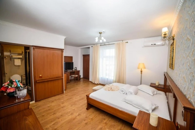 Drobeta-Turnu Severin Cazare | Pensiune turistică (K1277-28) Imaginea poate fi supusă drepturilor de autor. Se recomandă contactarea titularului drepturilor.