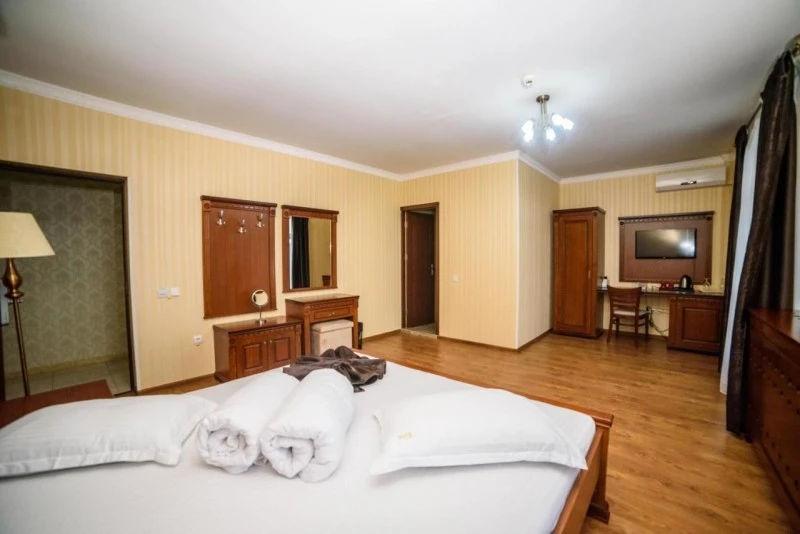 Drobeta-Turnu Severin Cazare | Pensiune turistică (K1277-47) Imaginea poate fi supusă drepturilor de autor. Se recomandă contactarea titularului drepturilor.