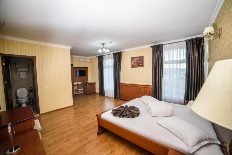 Drobeta-Turnu Severin Cazare | Hotel*** (K1277-49) Imaginea poate fi supusă drepturilor de autor. Se recomandă contactarea titularului drepturilor.