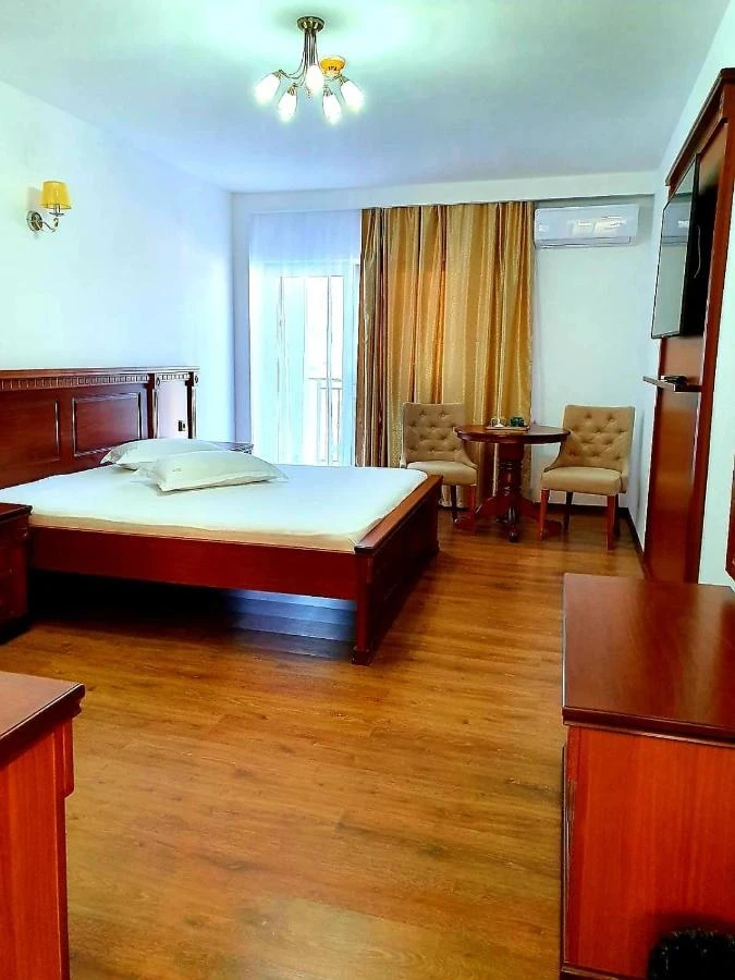 Drobeta-Turnu Severin Cazare | Hotel*** (K1277-55) Imaginea poate fi supusă drepturilor de autor. Se recomandă contactarea titularului drepturilor.