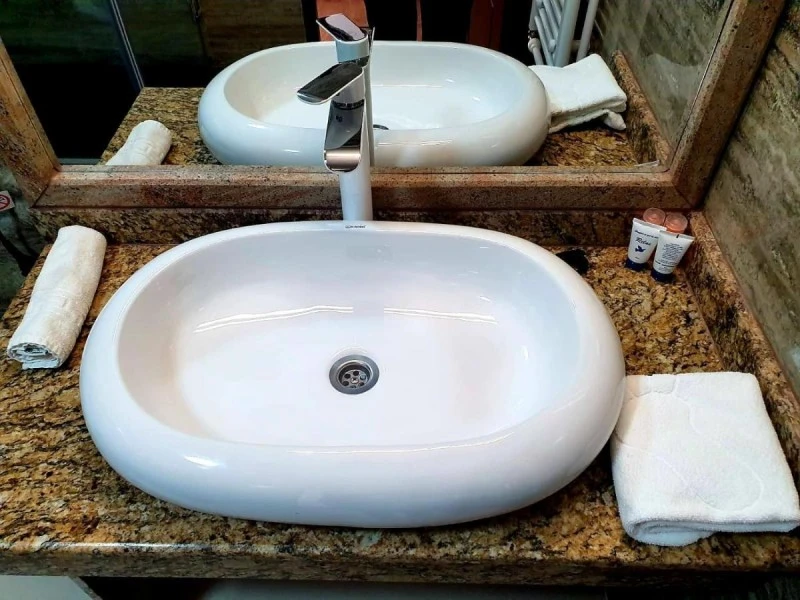 Drobeta-Turnu Severin Cazare | Hotel*** (K1277-77) Imaginea poate fi supusă drepturilor de autor. Se recomandă contactarea titularului drepturilor.