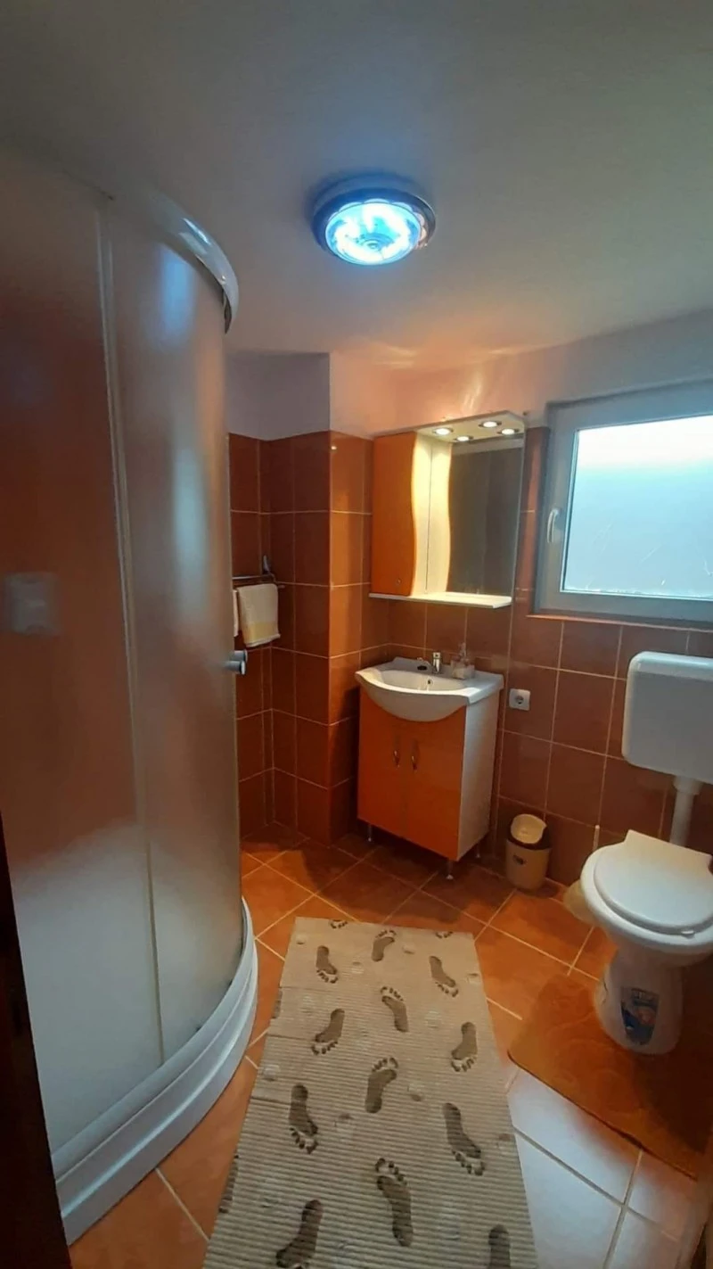 Armășeni Cazare | Hotel**** (K0570-14) Imaginea poate fi supusă drepturilor de autor. Se recomandă contactarea titularului drepturilor.