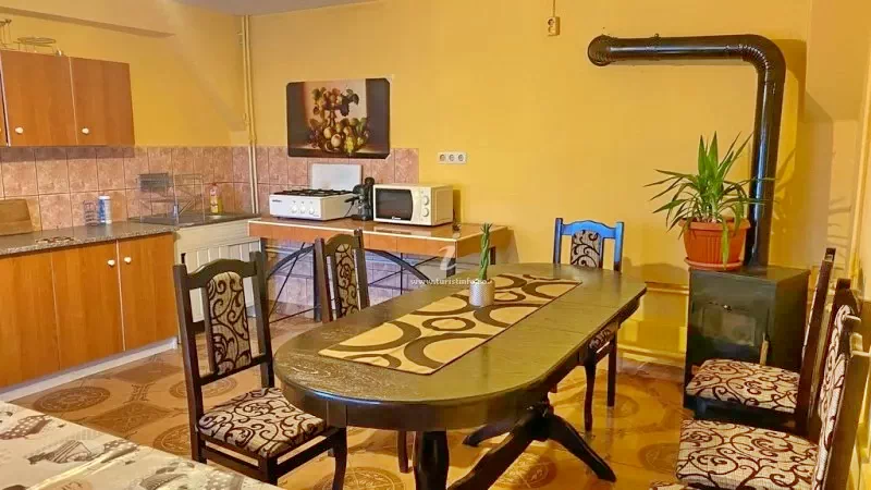 Izvoru Mureșului Cazare | Cabană (K0455-3) Imaginea poate fi supusă drepturilor de autor. Se recomandă contactarea titularului drepturilor.