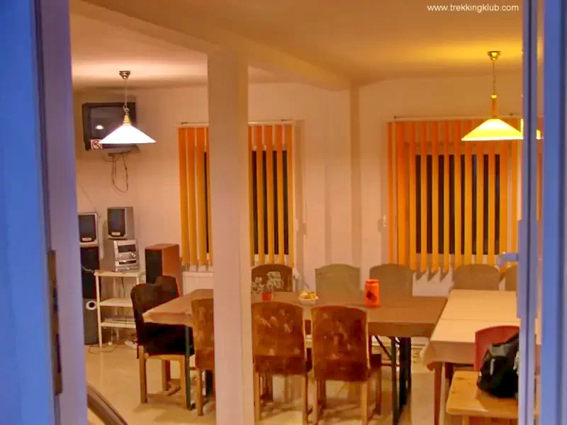 Izvoru Mureșului Cazare | Cabană (K0455-4) Imaginea poate fi supusă drepturilor de autor. Se recomandă contactarea titularului drepturilor.