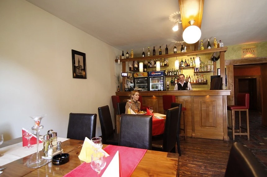 Sibiu Cazare | Motel (K1043-2) Imaginea poate fi supusă drepturilor de autor. Se recomandă contactarea titularului drepturilor.