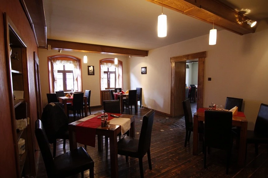 Sibiu Cazare | Motel (K1043-3) Imaginea poate fi supusă drepturilor de autor. Se recomandă contactarea titularului drepturilor.