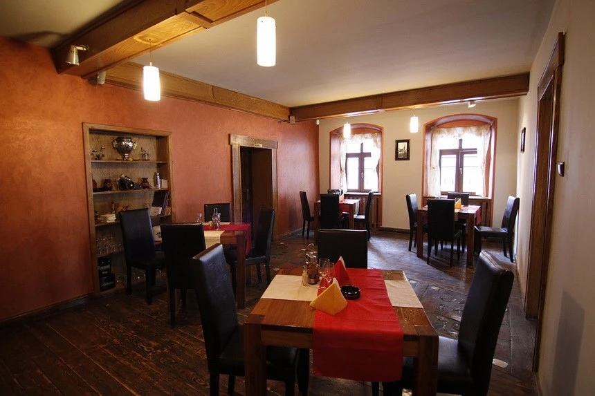 Sibiu Cazare | Motel (K1043-4) Imaginea poate fi supusă drepturilor de autor. Se recomandă contactarea titularului drepturilor.