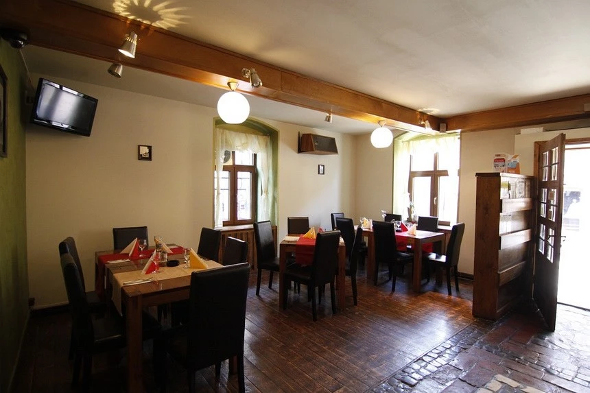 Sibiu Cazare | Motel (K0569-4) Imaginea poate fi supusă drepturilor de autor. Se recomandă contactarea titularului drepturilor.