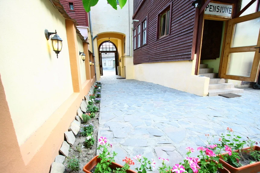 Sibiu Cazare | Motel (K0569-10) Imaginea poate fi supusă drepturilor de autor. Se recomandă contactarea titularului drepturilor.