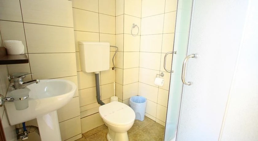 Sibiu Cazare | Motel (K0569-14) Imaginea poate fi supusă drepturilor de autor. Se recomandă contactarea titularului drepturilor.