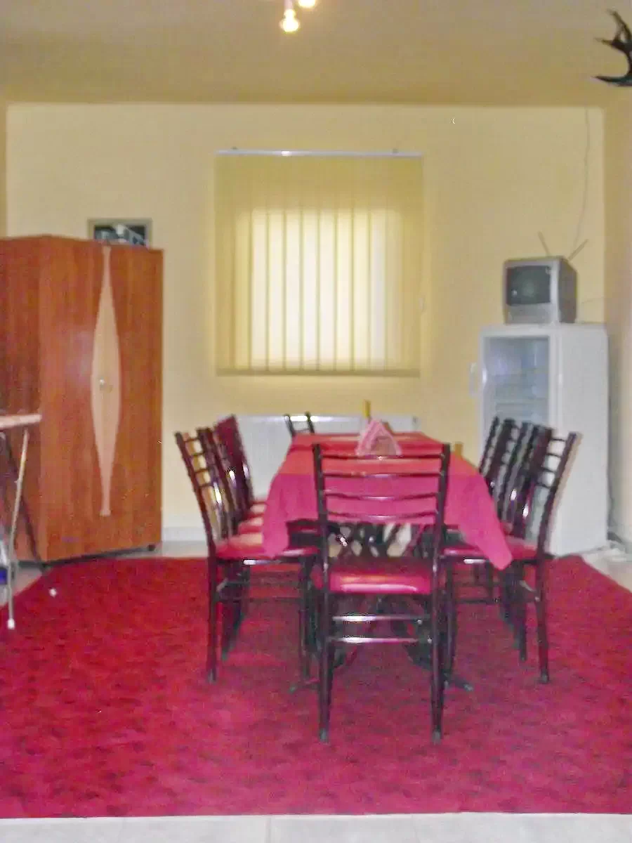 Sândominic Cazare | Cabană (K0288-12) Imaginea poate fi supusă drepturilor de autor. Se recomandă contactarea titularului drepturilor.