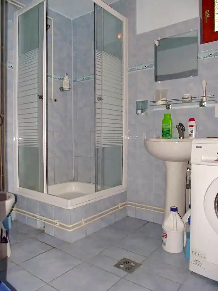 Sândominic Cazare | Cabană (K0288-17) Imaginea poate fi supusă drepturilor de autor. Se recomandă contactarea titularului drepturilor.
