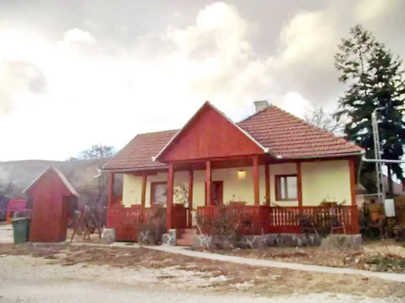 Csíkszentdomokos Szállás | Üdülőfalu (K0288-25) A kép szerzői jogvédelem alatt állhat. Javasolt a kapcsolatfelvétel a jog tulajdonossal.