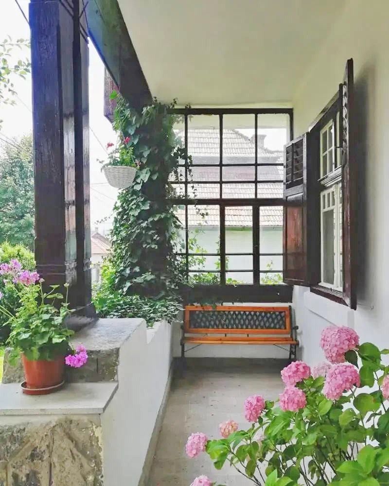 Malnaș-Băi Cazare | Motel (K1221-34) Imaginea poate fi supusă drepturilor de autor. Se recomandă contactarea titularului drepturilor.