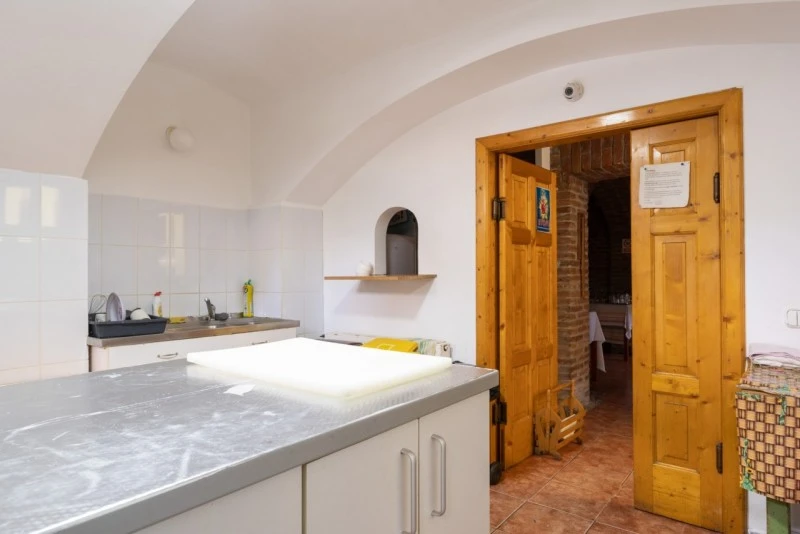 Nagyszeben Szállás | Motel (K0567-7) A kép szerzői jogvédelem alatt állhat. Javasolt a kapcsolatfelvétel a jog tulajdonossal.