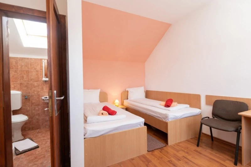 Nagyszeben Szállás | Motel (K0567-19) A kép szerzői jogvédelem alatt állhat. Javasolt a kapcsolatfelvétel a jog tulajdonossal.