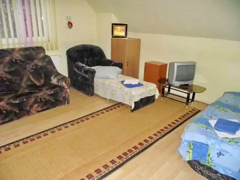 Csíkszentdomokos Szállás | Motel (K0284-9) A kép szerzői jogvédelem alatt állhat. Javasolt a kapcsolatfelvétel a jog tulajdonossal.